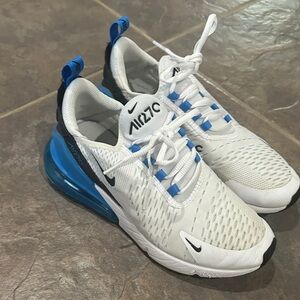 Nike White and Blue Air Max 270 Sneakers 6.5Y or women’s size 8